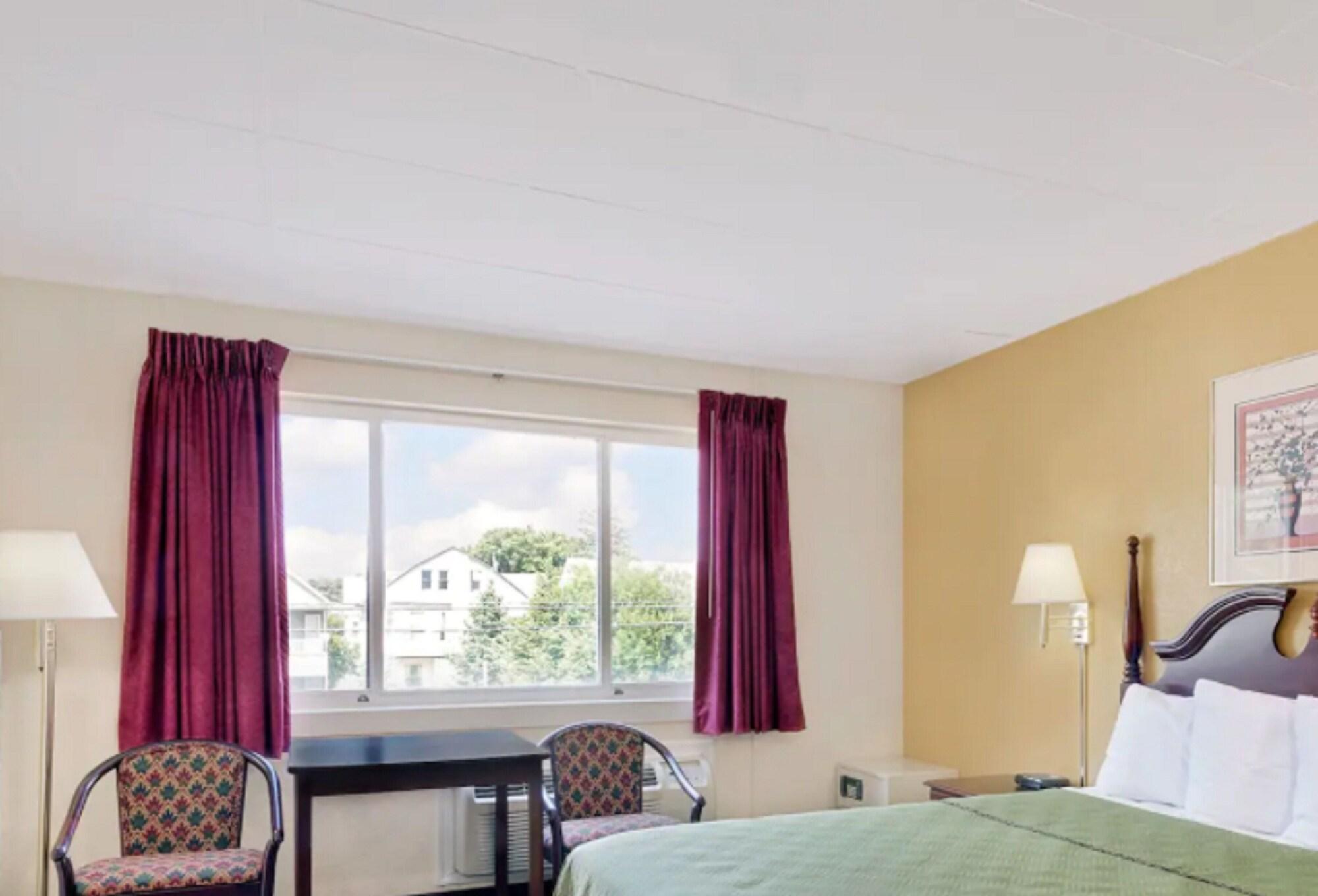 Travelodge By Wyndham Chambersburg Bagian luar foto