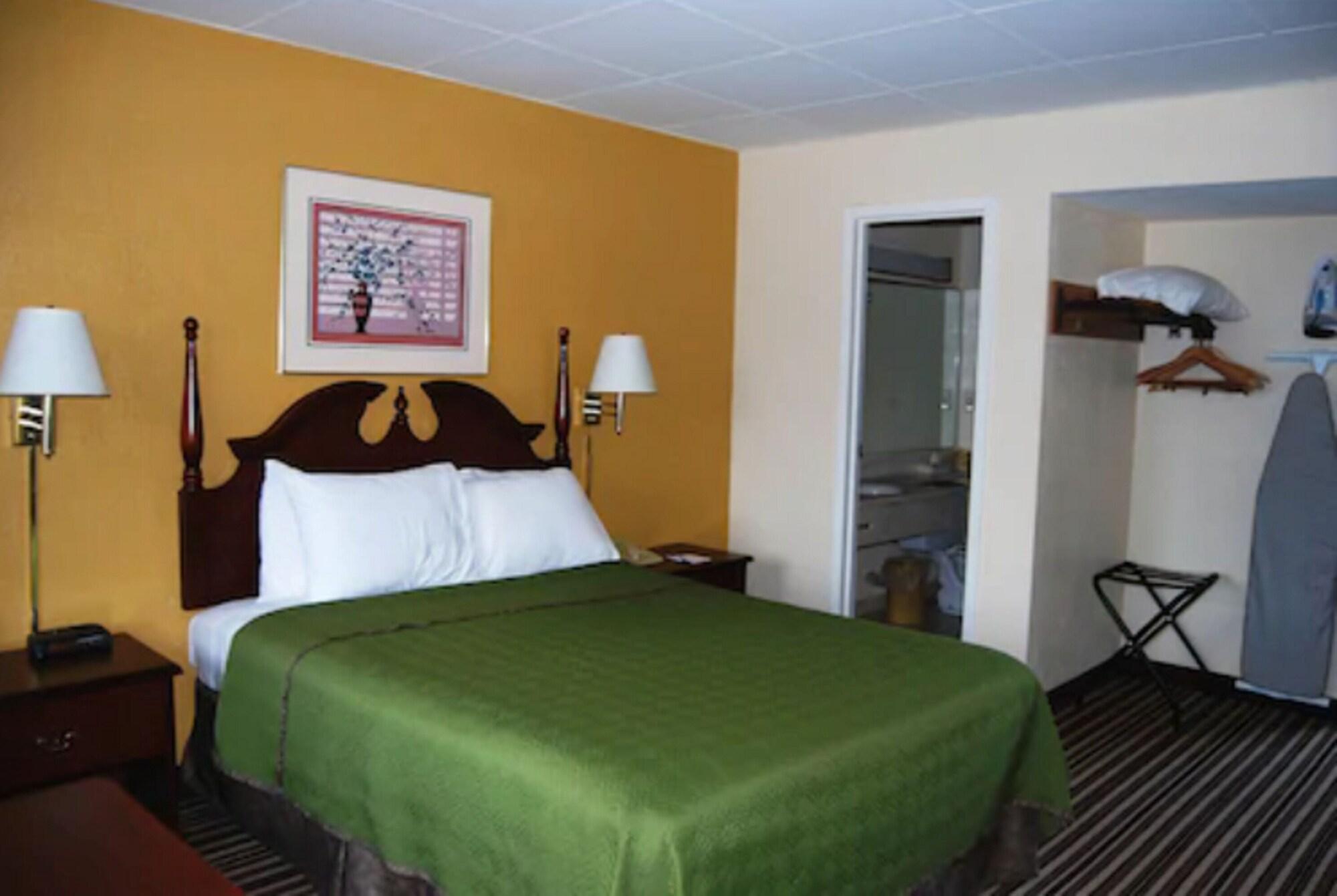 Travelodge By Wyndham Chambersburg Bagian luar foto