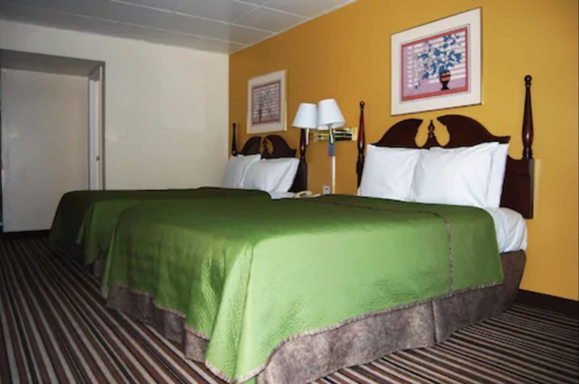 Travelodge By Wyndham Chambersburg Bagian luar foto