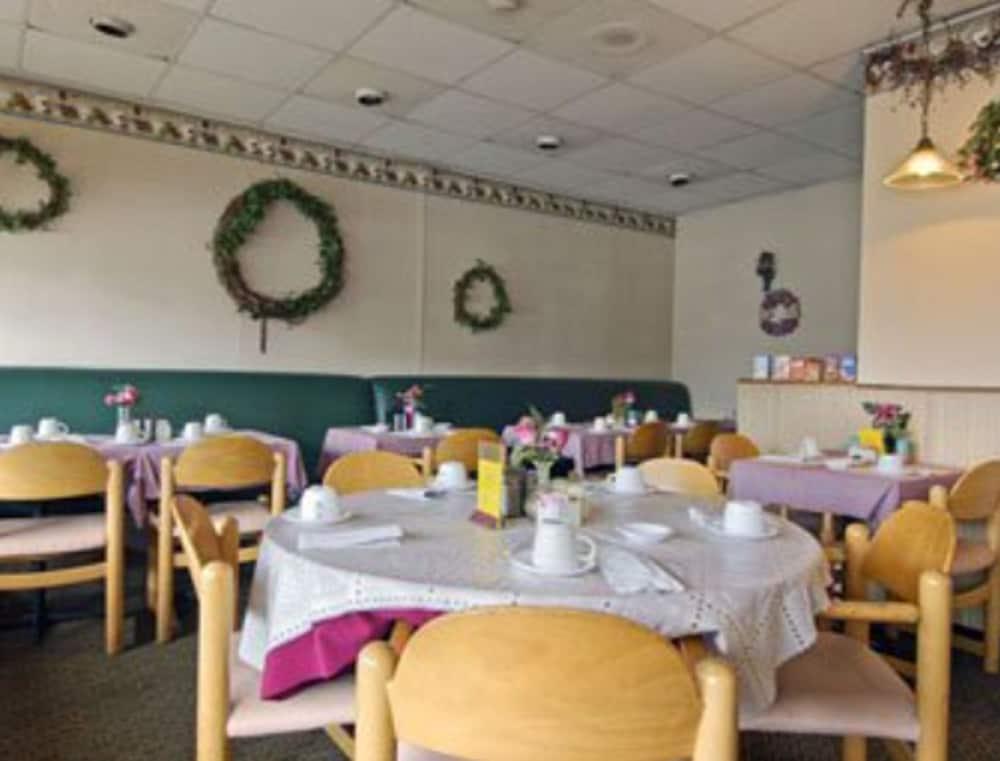 Travelodge By Wyndham Chambersburg Bagian luar foto