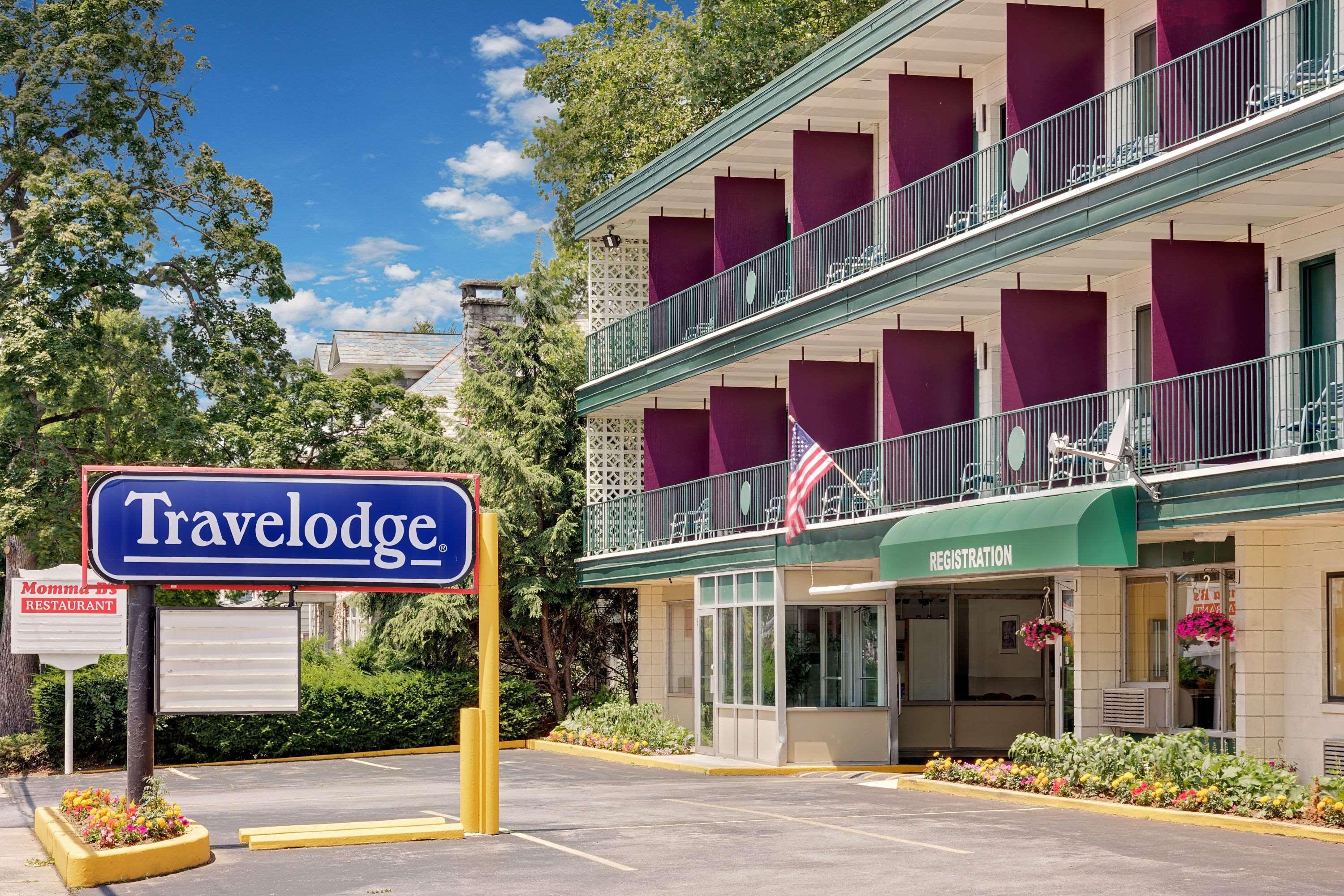 Travelodge By Wyndham Chambersburg Bagian luar foto